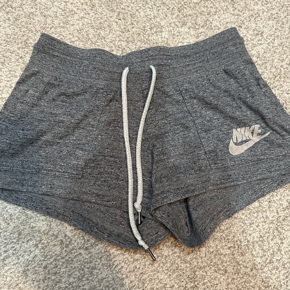 Nike Shorts Size S